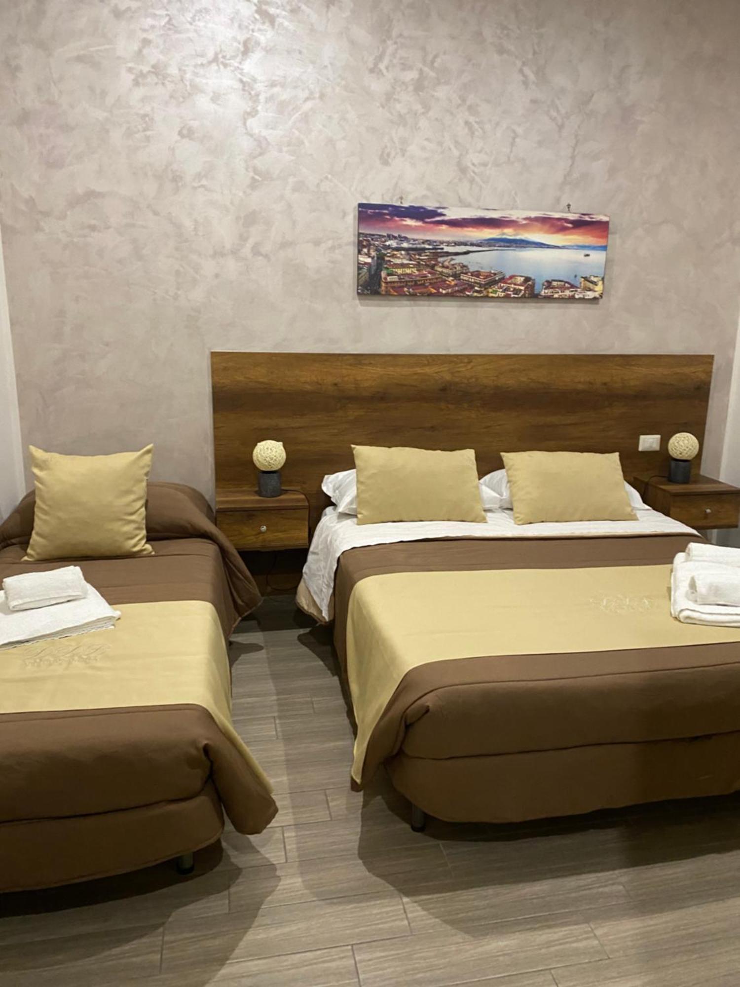 Bed and Breakfast La Dimora Dei Borboni Neapel Exterior foto